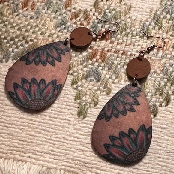 Hand painted sunflower Dark Brown Teardrop Earrings - Picture 3 of 3